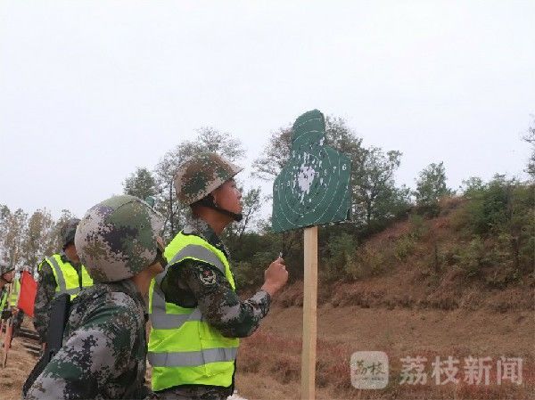 新兵|入营一个月，看新兵实弹射击初体验！|荔枝军事