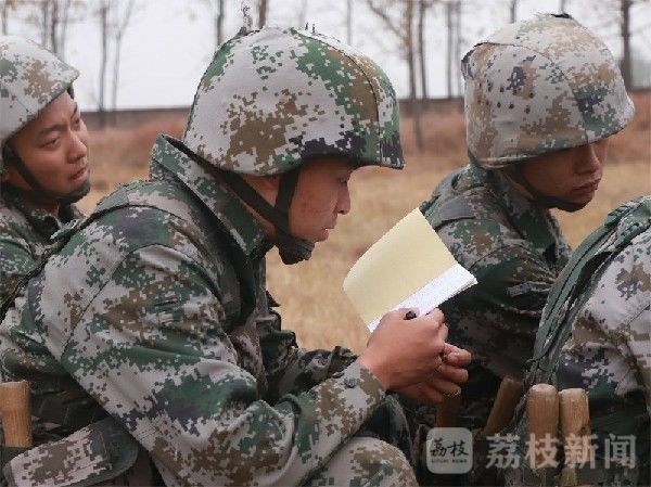 新兵|入营一个月，看新兵实弹射击初体验！|荔枝军事
