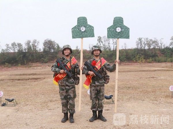 新兵|入营一个月，看新兵实弹射击初体验！|荔枝军事