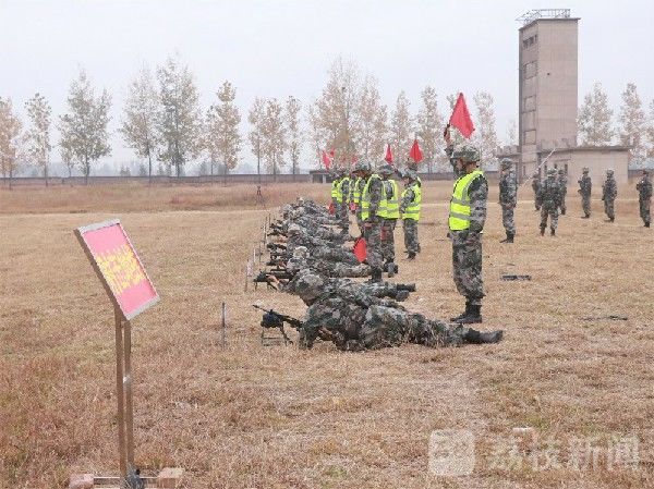 新兵|入营一个月，看新兵实弹射击初体验！|荔枝军事