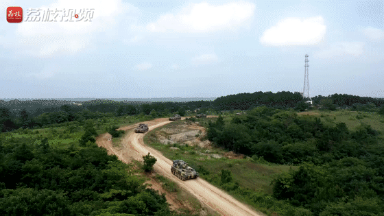 合成|第71集团军某重型合成旅多兵种协同射击 打通合成作战体系链路|荔枝军事