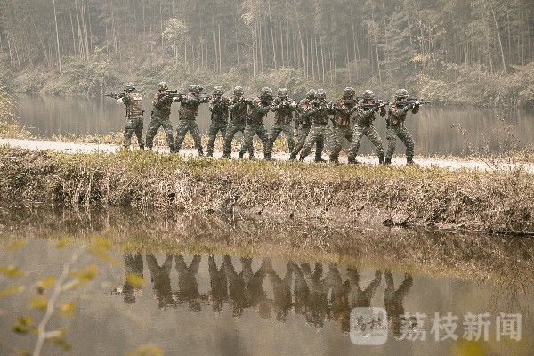 实战|“飞天山”砺剑！特战分队实战化演练火力全开|荔枝军事