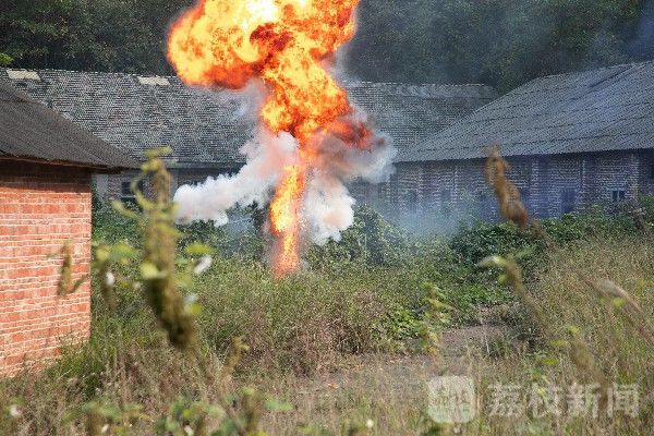 实战|“飞天山”砺剑！特战分队实战化演练火力全开|荔枝军事