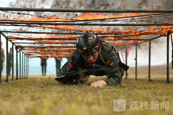 实战|“飞天山”砺剑！特战分队实战化演练火力全开|荔枝军事