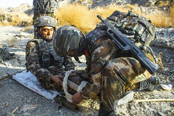 野外|加刚淬火磨利刃，野外驻训砺精兵|荔枝军事