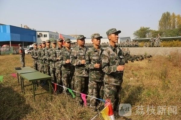 新兵|新兵实弹射击，打响军旅第一枪|荔枝军事