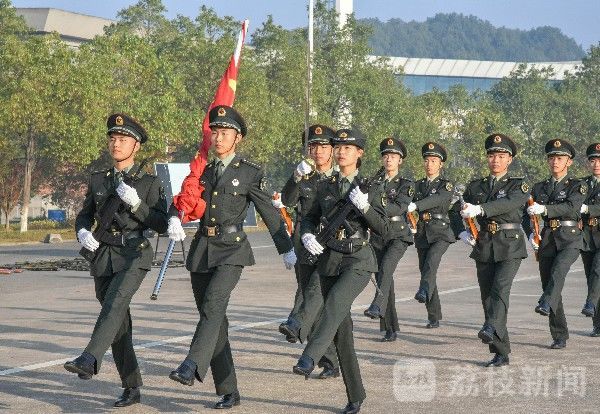 仪仗|英姿飒爽！仪仗标兵展风采|荔枝军事