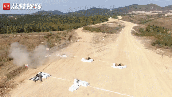 合成|合成旅红蓝对抗 淬炼多兵种协同作战能力|荔枝军事