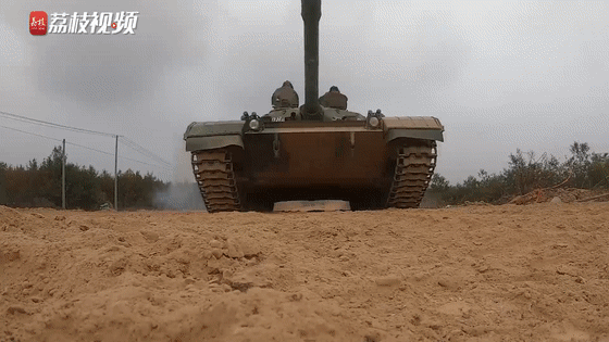 合成|合成旅红蓝对抗 淬炼多兵种协同作战能力|荔枝军事