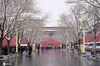 2020年11月21日，北京，今天北京市区迎来入冬第一场雪，整个城区白茫茫一片，北京秒变“北平”。故宫博物院，在大雪之中更是呈现出了另一翻美景，美不胜收。来源：IC photo
