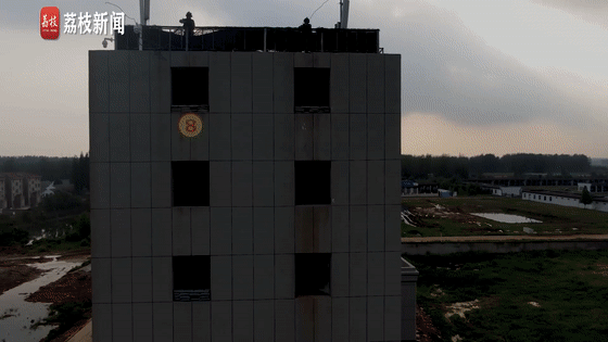 城镇|实打实战！第71集团军某合成旅展开城镇作战实兵对抗演练|荔枝军事