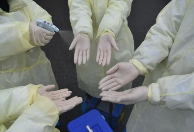 新冠必“黄”，愿毒服“苏”！