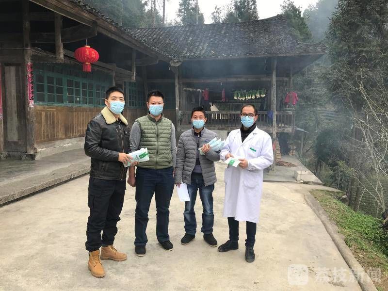 江苏民警“滞留”湖北 主动请战参与当地抗疫