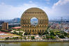 广州圆大厦位于广东省广州市荔湾区白鹅潭经济圈最南端，是由意大利人约瑟夫设计的一座近似圆形建筑物。