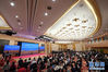 5月28日，国务院总理李克强在北京人民大会堂出席记者会并回答中外记者提问。这是记者在梅地亚中心多功能厅采访。 新华社记者 刘金海 摄
