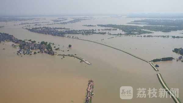 决口|江西鄱阳昌洲乡中洲圩决口封堵加速推进|荔枝军事