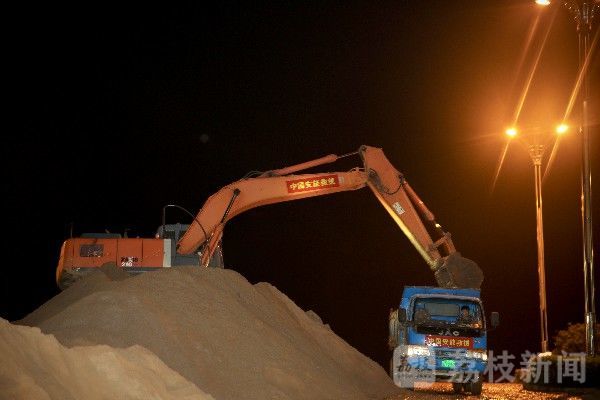 缺口|中国安能凌晨驰援,处置巢湖市伍贾圩低洼段缺口|荔枝军事