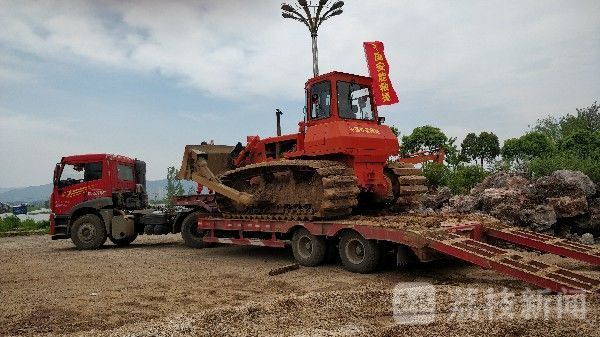 决口|安徽庐江县石大圩出现70米宽决口|荔枝军事