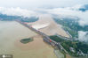 2020年7月2日，三峡大坝正开启三个深孔泄洪（无人机照片）。
