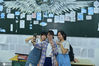 2020年7月4日，四川内江第六中学，高三学生在教室内合影。黄正华/IC photo