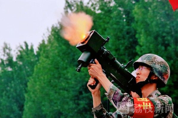 高考|燃哭！高考学子来看军校兵哥兵姐送给你们的祝福！|荔枝军事