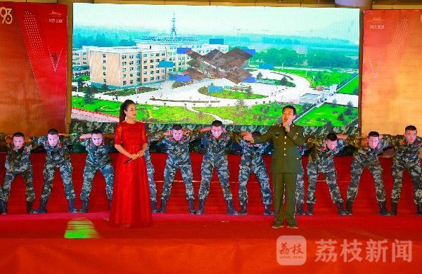 今夜|今夜的聚光灯为你照亮|荔枝军事