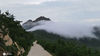 2020年8月10日，航拍山东省荣成市海滨和南部石岛山、赤山、槎山风景区出现美轮美奂的平流雾景观。
