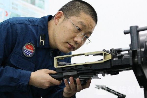 战鹰|战鹰“专属”，点赞这群追梦的修理兵|荔枝军事