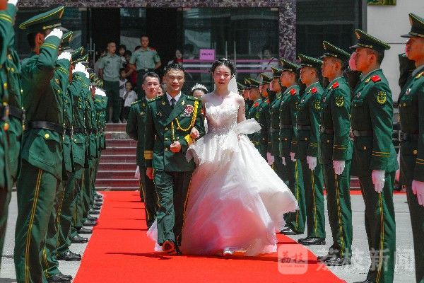 今朝|爱在军营 情定今朝|荔枝军事