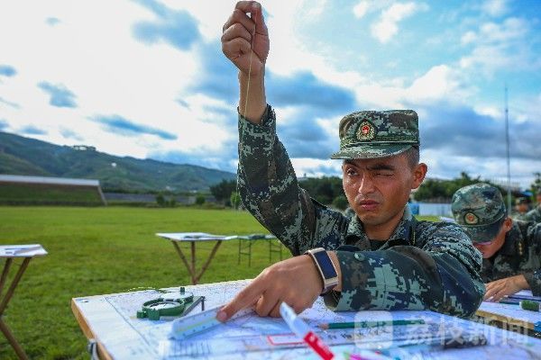 考核|考场如战场！一起来看军事指挥员如何当好战斗员|荔枝军事