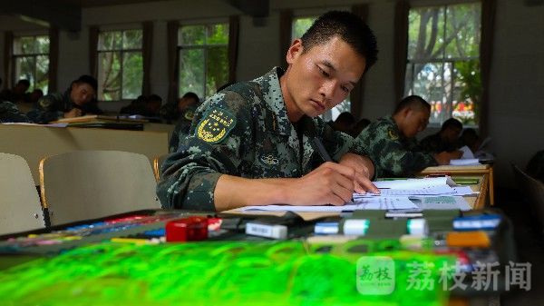 考核|考场如战场！一起来看军事指挥员如何当好战斗员|荔枝军事