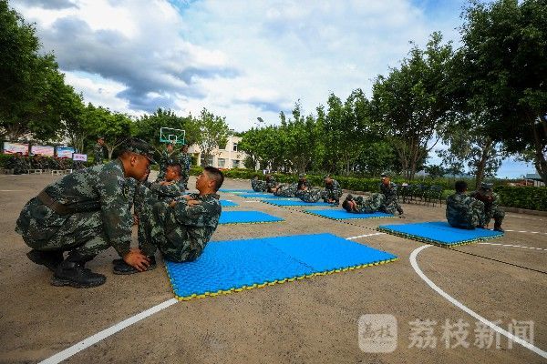 考核|考场如战场！一起来看军事指挥员如何当好战斗员|荔枝军事