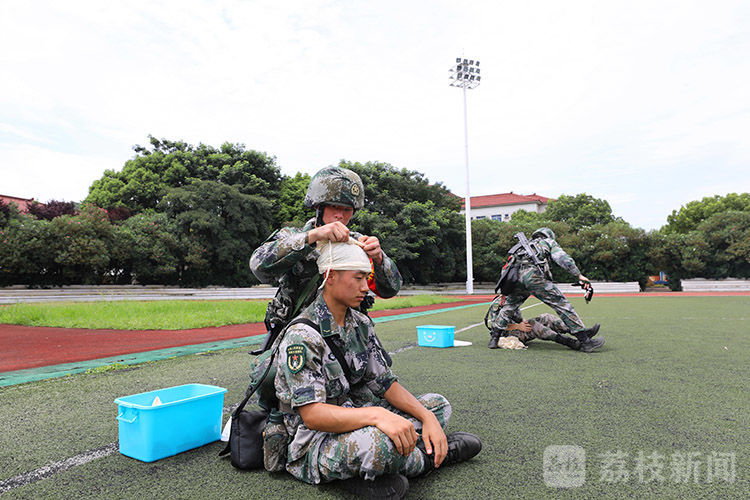 练兵|骄阳似火练兵酣 后浪淬火砺精兵|荔枝军事