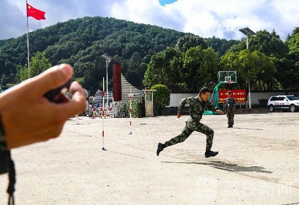 运动会|精兵云集！武警临沧支队第二届军人运动会拉开战幕|荔枝军事