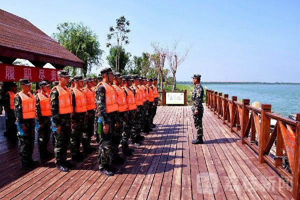 乘风破浪|帅！快来看这些乘风破浪的兵哥哥！|荔枝军事