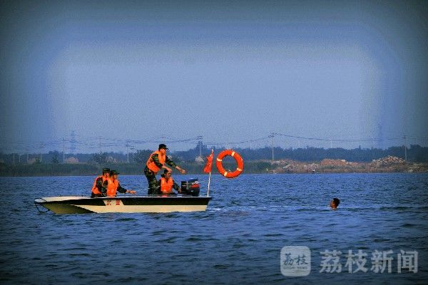 乘风破浪|帅！快来看这些乘风破浪的兵哥哥！|荔枝军事