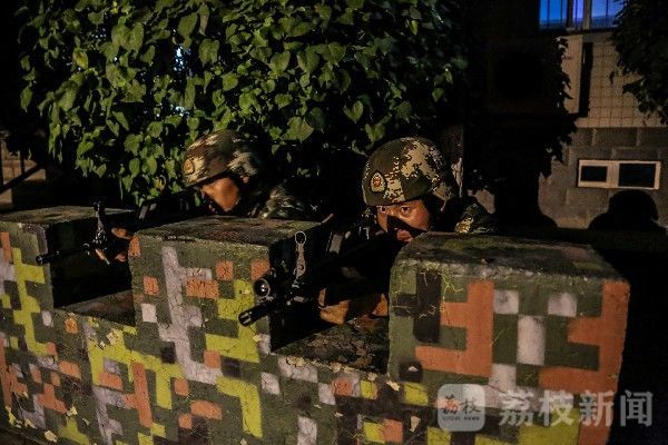 夜间|战斗，在夜间打响……|荔枝军事