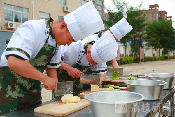 考核|直击士官选晋:要“升级”,这些“关卡”必须过|荔枝军事