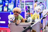 2020年8月21日，上海，2020第23届亚洲宠物展览会普通观众开放日，看宠物猫、宠物狗等萌宠带动消费经济热潮。来源：IC photo 岳志强/IC photo
