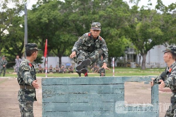兵哥哥|兵王争霸！看兵哥哥如何披荆斩棘|荔枝军事