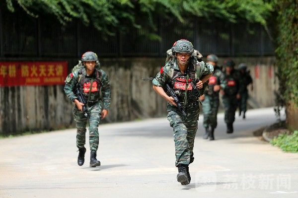 课目|艰难一“战”|荔枝军事
