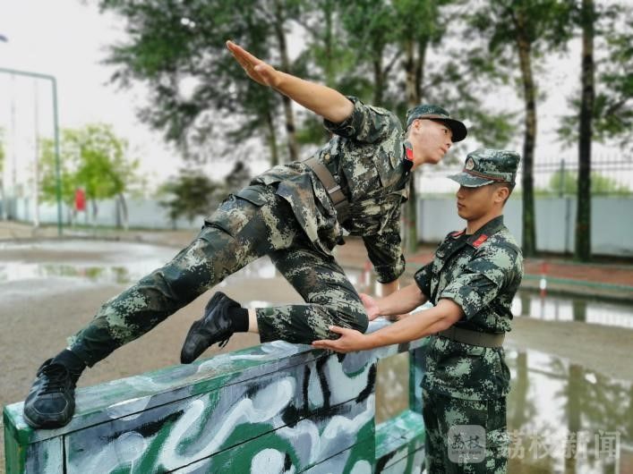 老兵|退伍前，看看老兵们都在做什么丨荔枝军事