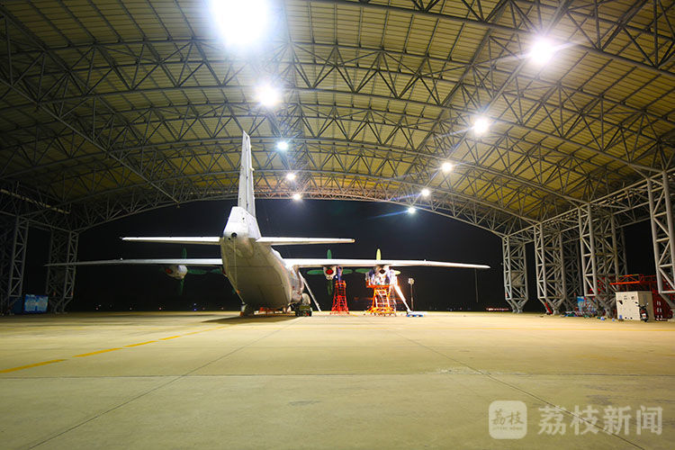 航空兵|海军航空兵版《我们的答案》 追寻海天猎鹰的打赢密码丨荔枝军事