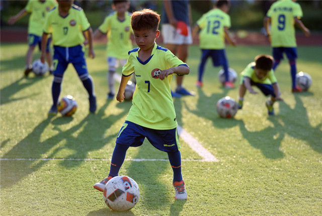 教育部官宣足球正式进入2021年全国中考考核项目 中国足球崛起迈出第一步