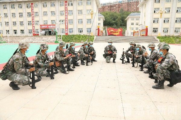 演练|淬火加钢！直击陆军边海防学院某校区综合演练|荔枝军事