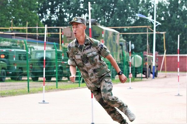 考核|看！开国大典红一师士官选晋 考核开始了|荔枝军事