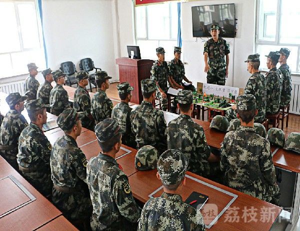 感谢|爱的告白：成长路上，感谢有你！|荔枝军事