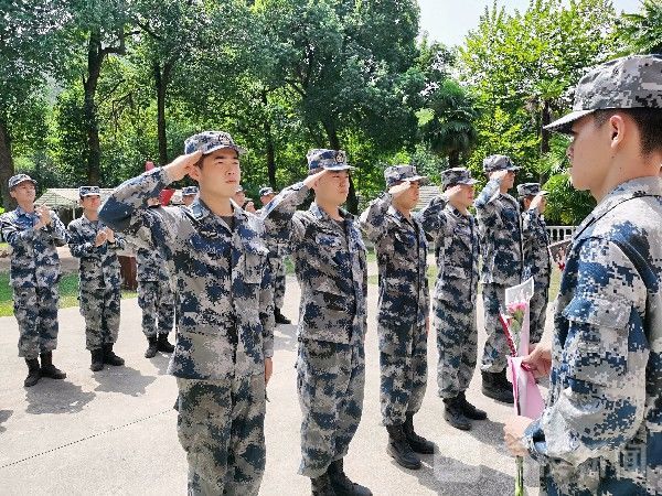 师父|今天，他们这样感谢自己的“兵师父”|荔枝军事