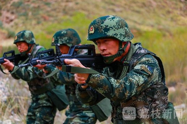 老师|教师节致敬，我们身边不一样的“老师”|荔枝军事