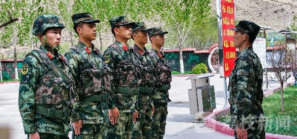 老师|教师节致敬，我们身边不一样的“老师”|荔枝军事